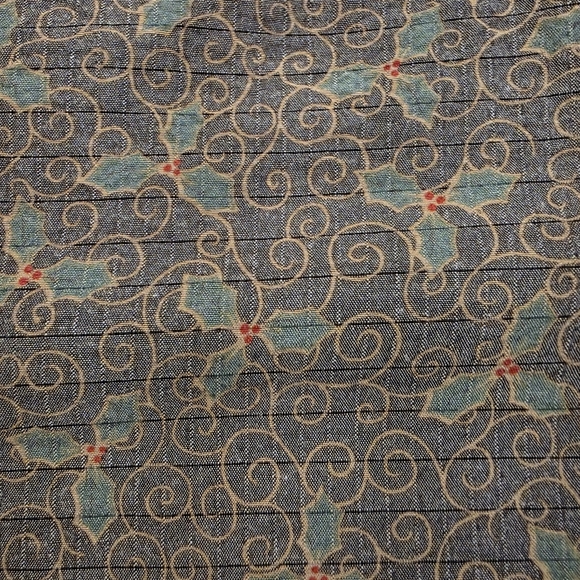 Christopher‎ & Banks Women's Patterned Long Sleeve Shirt - Missletoes/Christmas - Picture 9 of 11